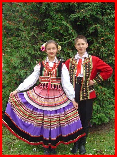 Wie beeinflussen kulturelle Hintergründe die Mode von Schleiern?