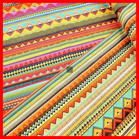 Warum sind glänzende Stoffe so beliebt?